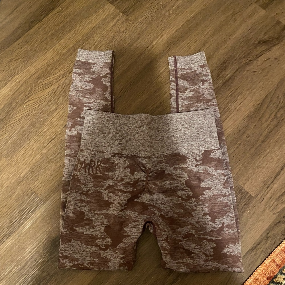 Red Camo Gymshark Leggings